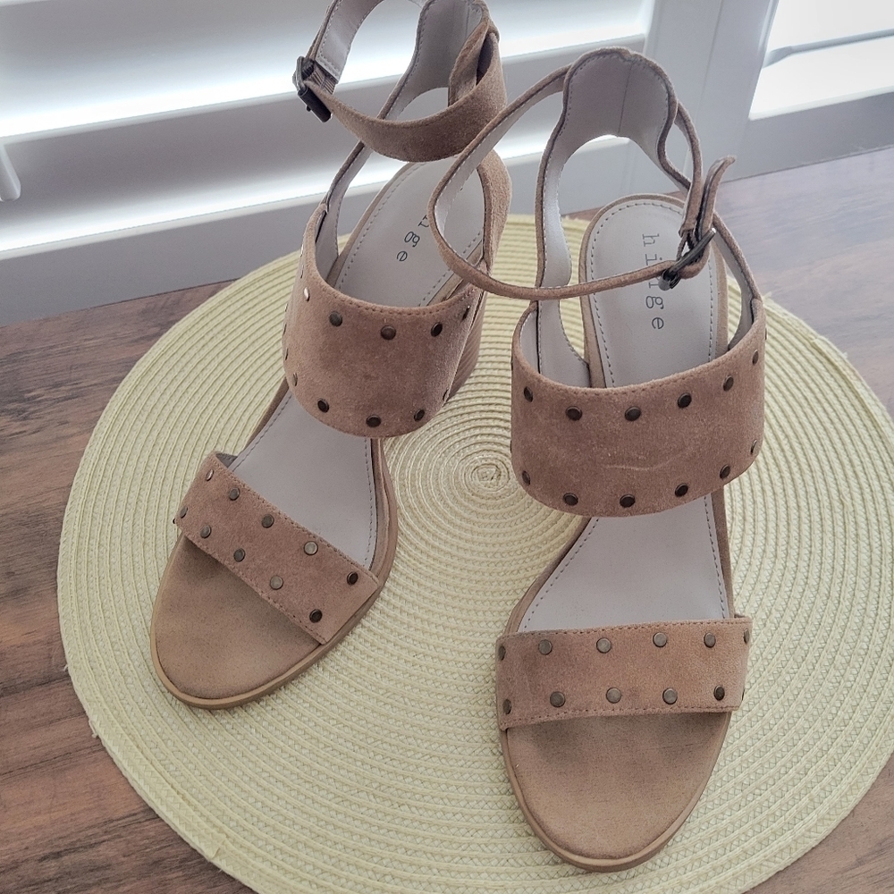 Hinge Corinne Lea Sandals 9